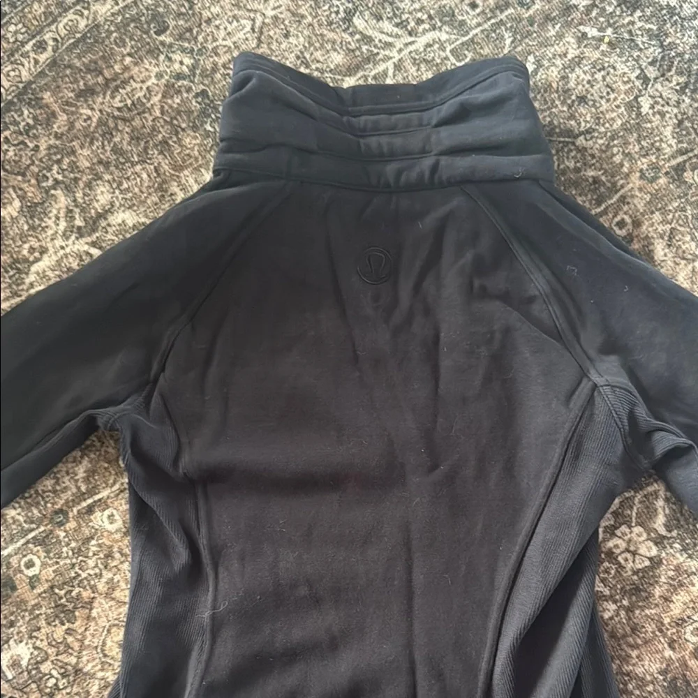 Lululemon Athletica Black Ski Jacket Sleek Design - Picture 3 of 4